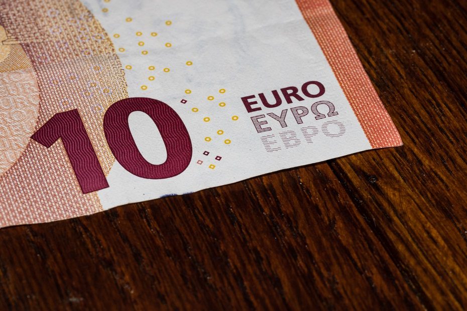 R. Pocius: dujomis šildomų namų mėnesio sąskaita mažės apie 10 eurų