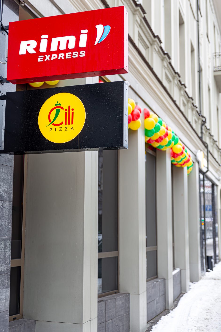 Kauno Laisvės alėjoje – naujas modernus „Čili pizza“ restoranas