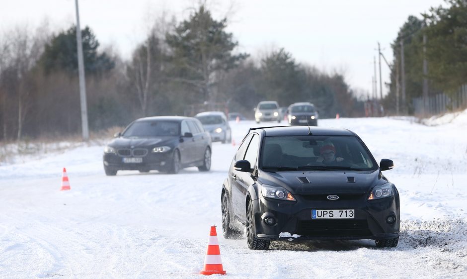 Žiemos vairavimo mokymai Nemuno žiede