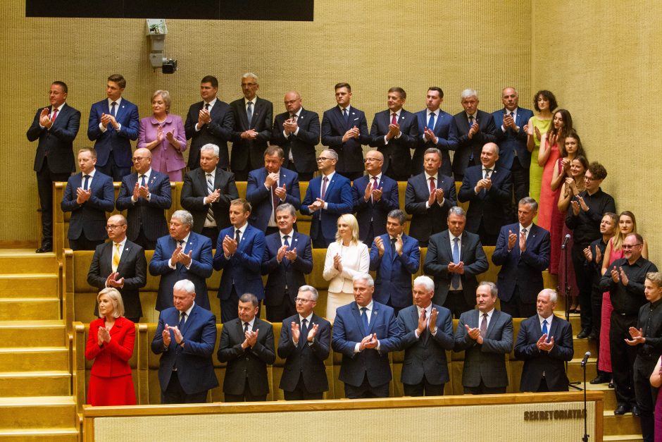 D. Grybauskaitės žinia: G. Nausėdai teks atsakomybė saugoti Konstituciją