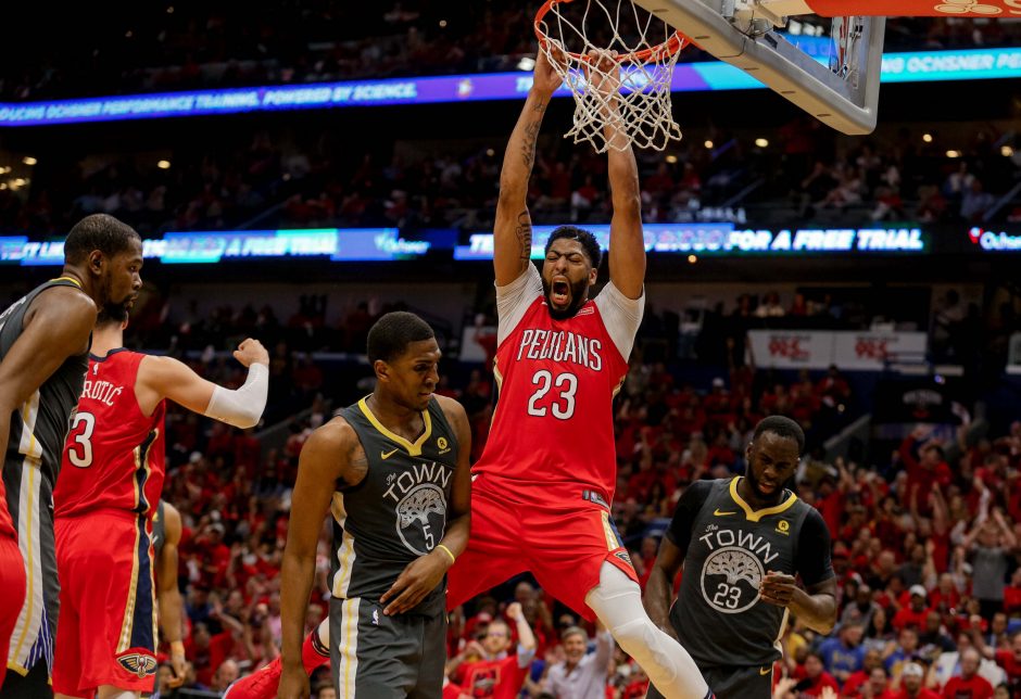 NBA kovos: pergales šventė „Pelicans“ ir „Rockets“