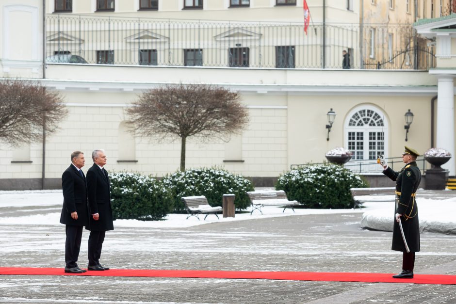 G. Nausėda ragina ES koreguoti sankcijų Rusijai kursą – taikytis į energetiką