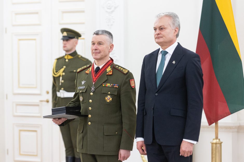 Lietuvos kariuomenės vadas ateityje bus keturių žvaigždučių generolas