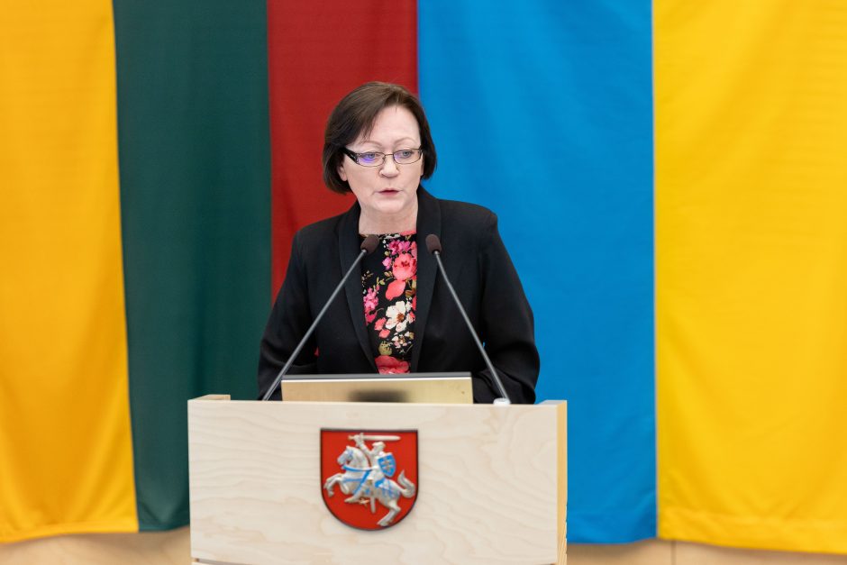 VRK vadovė paskelbė besitraukianti iš pareigų