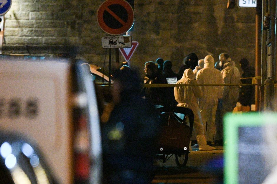 Strasbūro šaulys – nukautas: krito gatvėje, kai atsišaudė į pareigūnus