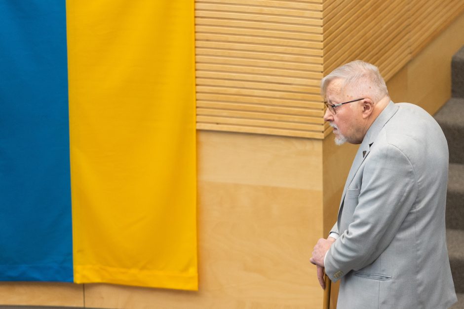 „Valstiečiams“ nepavyko iš darbotvarkės išbraukti klausimo dėl statuso V. Landsbergiui