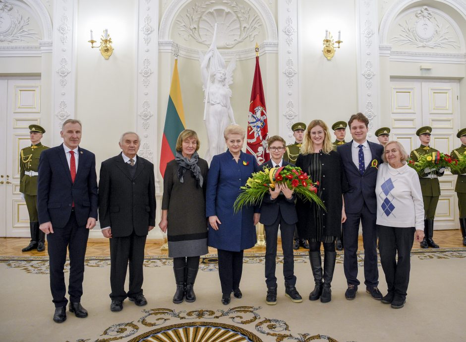 Prezidentė pagerbė signatarų atminimą