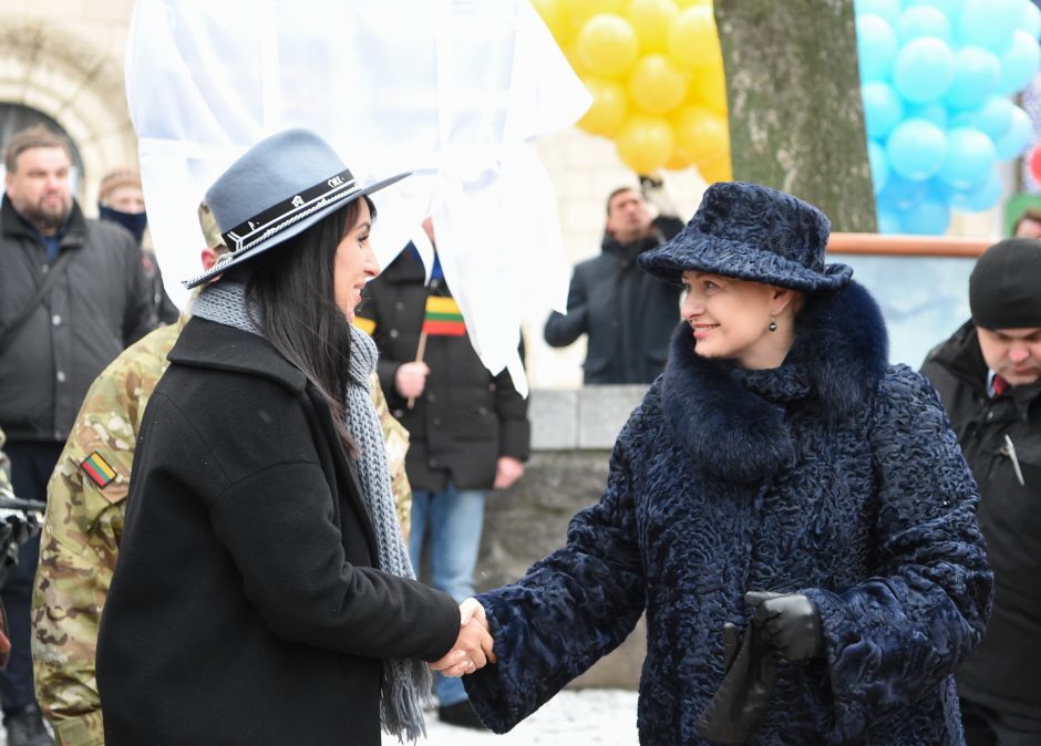 D. Grybauskaitė Kijeve atidarė Lietuvos skverą