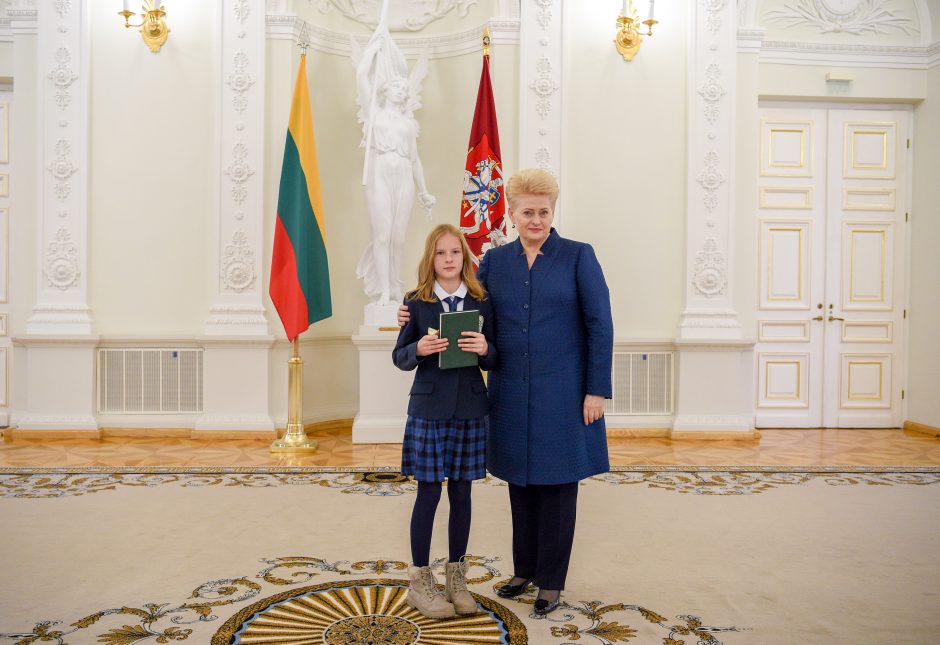 D. Grybauskaitė: Konstitucijos žinių reikia visiems