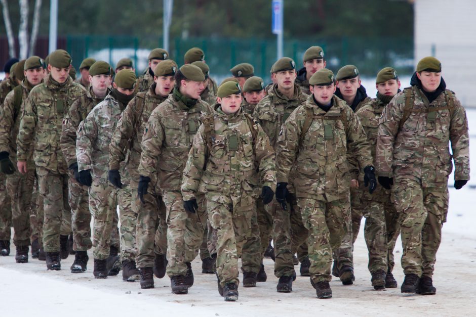 Baltijos šalys žada mažinti biurokratiją priimant NATO karius