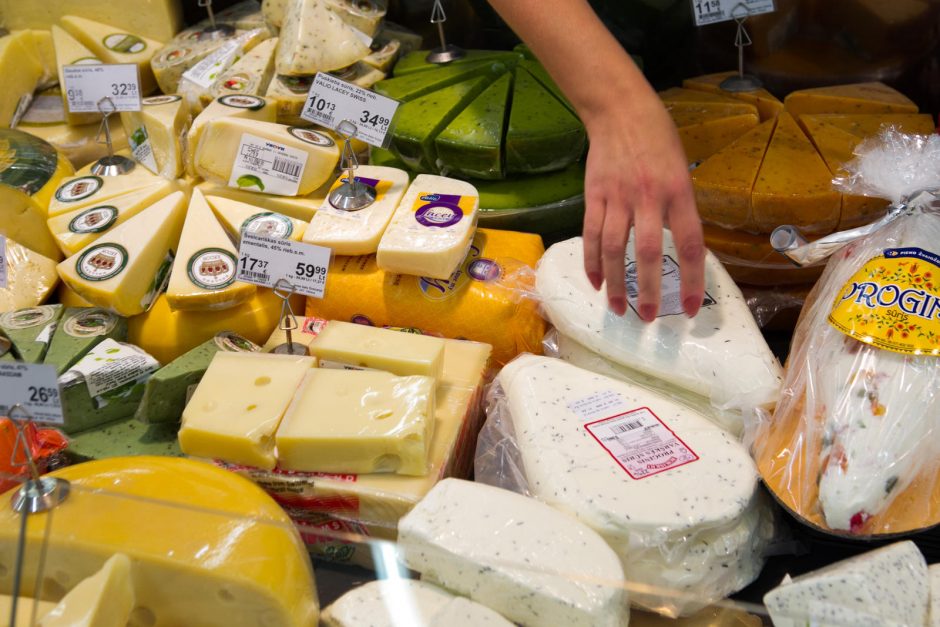 Pieno milžinė investuos į „Rokiškio sūrį“