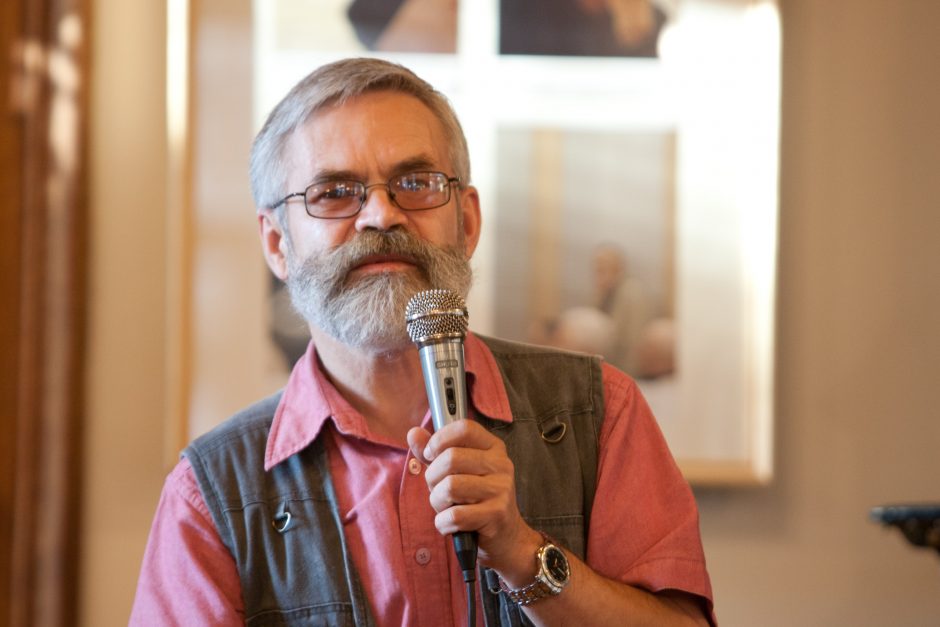 Poetui V. Braziūnui – Baltijos Asamblėjos apdovanojimas