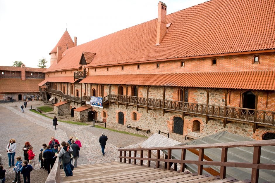 Pavakaroti į Trakų salos pilį kviečia „Naktis muziejuje“