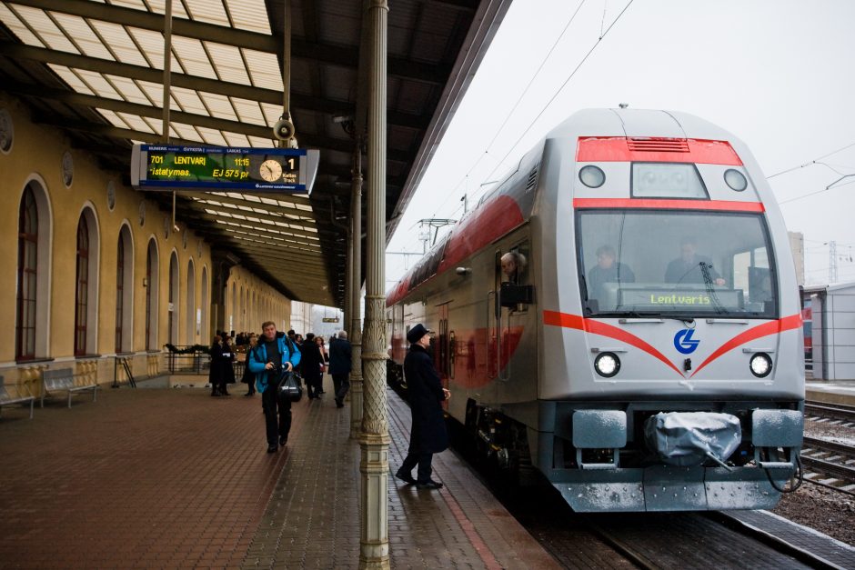 „Lietuvos geležinkeliai“ nebeveš keleivių į Maskvą