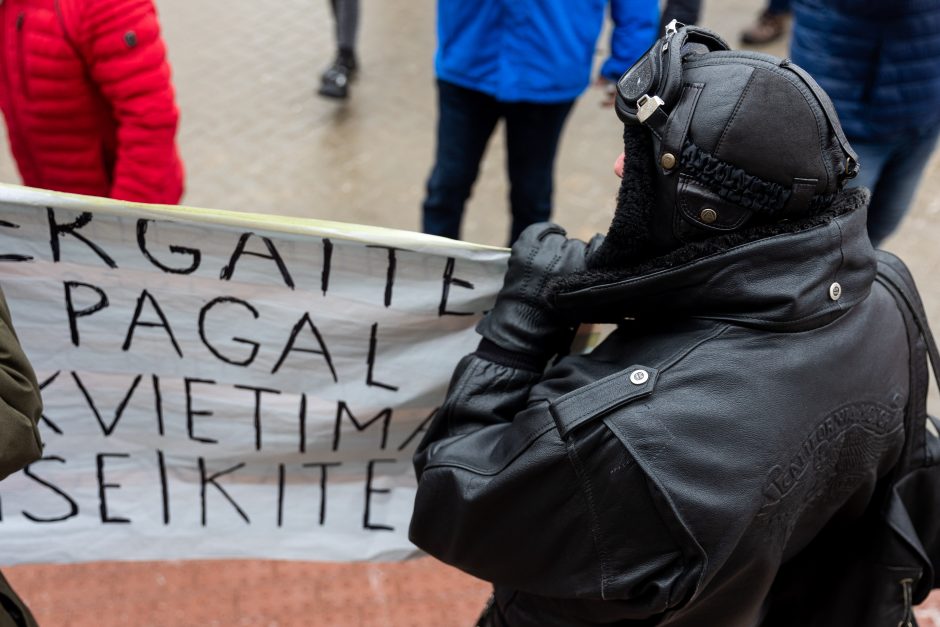 V. Landsbergis apie protestuotojus: nereikia jų vadinti žmonėmis – jie fašistai, „Jedinstvo“