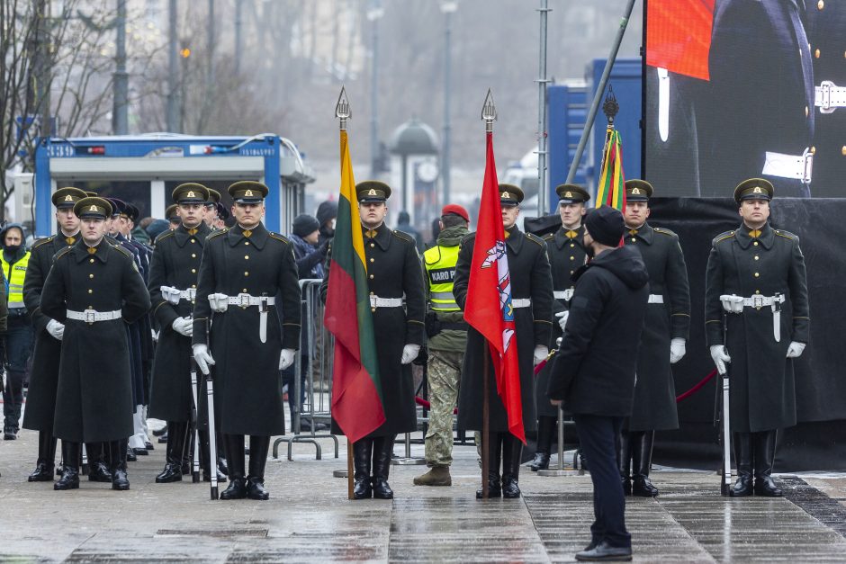 V. Landsbergis apie protestuotojus: nereikia jų vadinti žmonėmis – jie fašistai, „Jedinstvo“