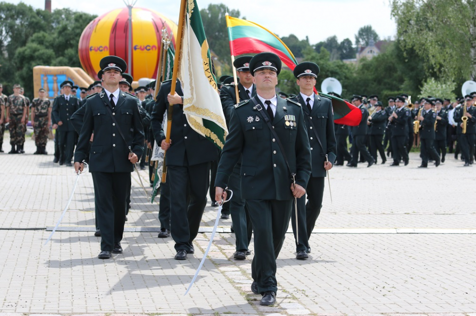 Beveik 4 tūkst. Lietuvos pasieniečių mini profesinę šventę