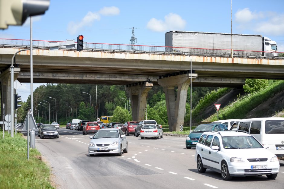 Skaičiuojama, kas pigiau: Kleboniškio tilto platinimas ar naujo statyba