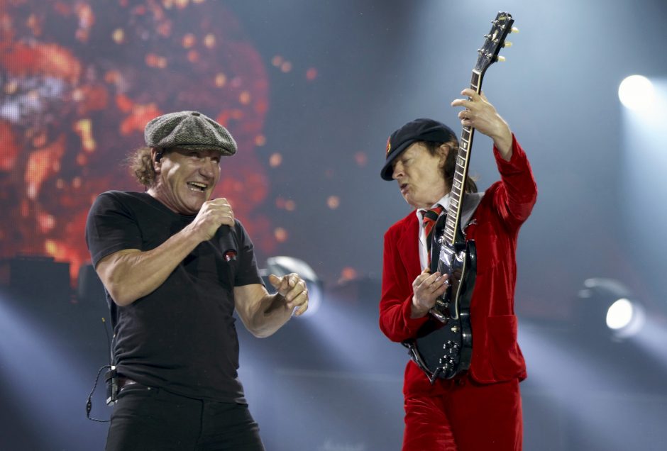 „AC/DC“ patvirtino – grupės vokalistu tapo „Guns N'Roses“ lyderis