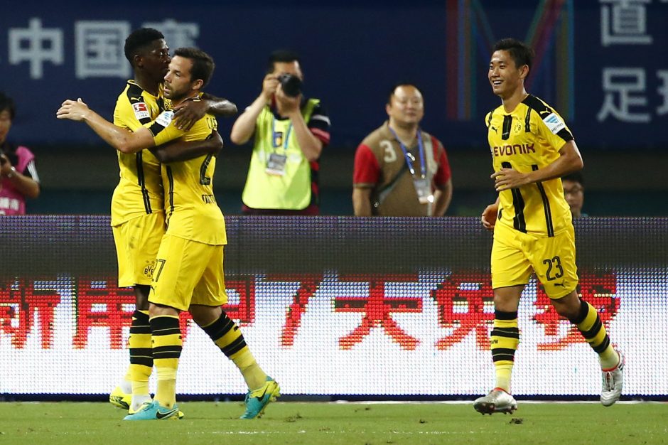 Čempionų taurės futbolo turnyre – įspūdinga Dortmundo „Borussia“ pergalė