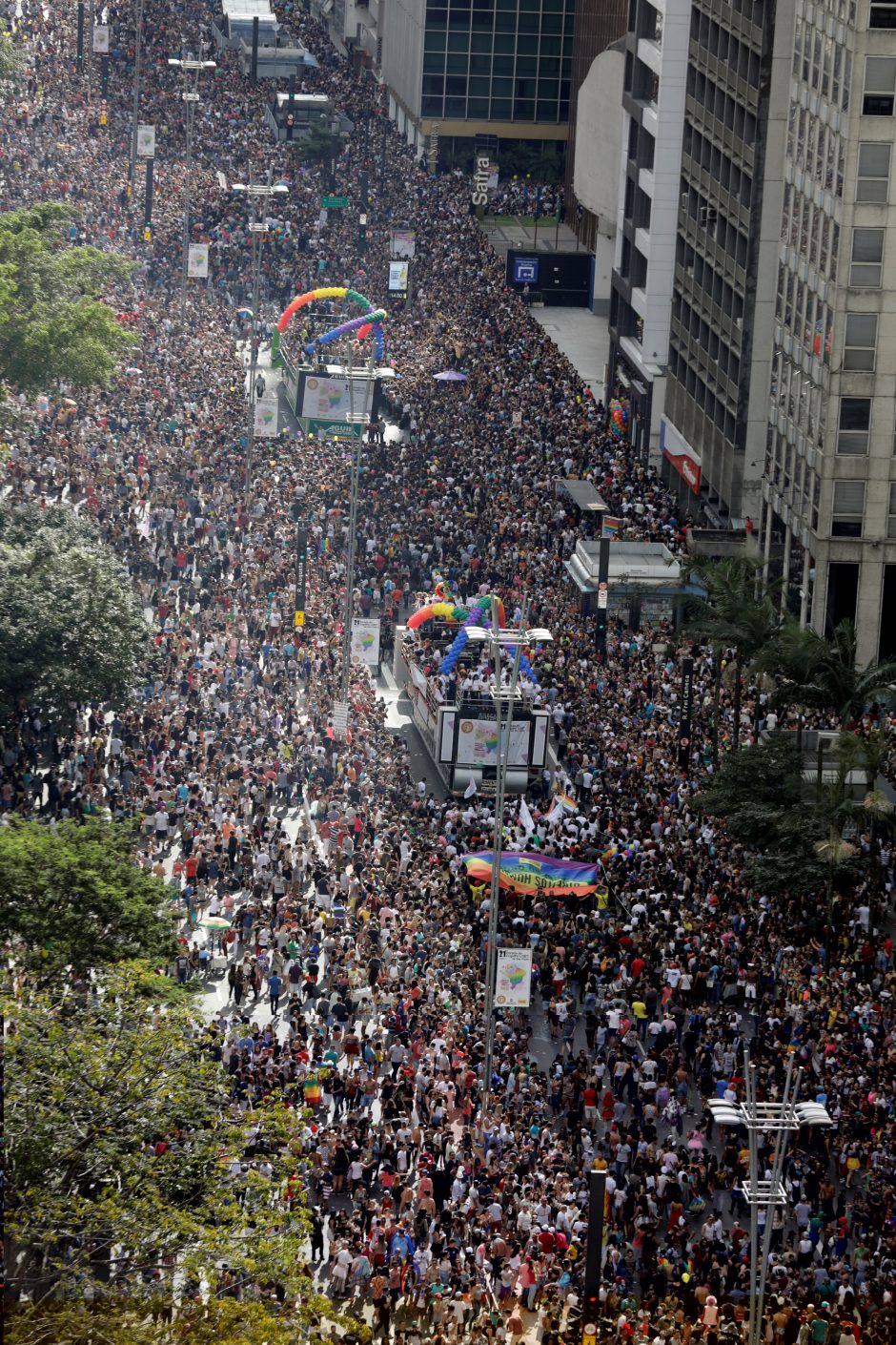 Brazilijos gėjų parade – šimtai tūkstančių žmonių