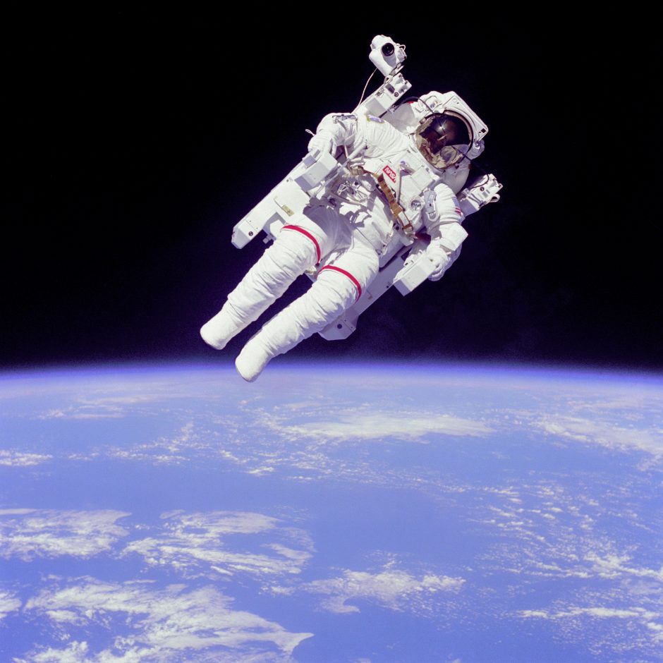 Astronautų nešiojamos cianido kapsulės – mitas ar tiesa?