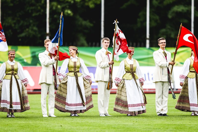 Olandų futbolininkai pergalę 2:3 išplėšė paskutinę akimirką (komentarai)