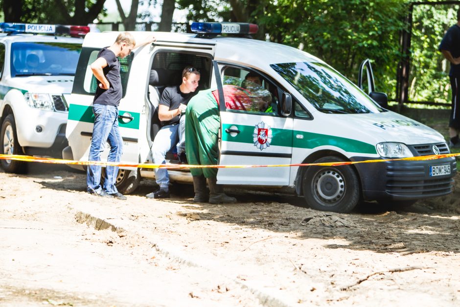 Prie Kauno klinikinės ligoninės darbininkai iškasė du pavojingus sprogmenis 