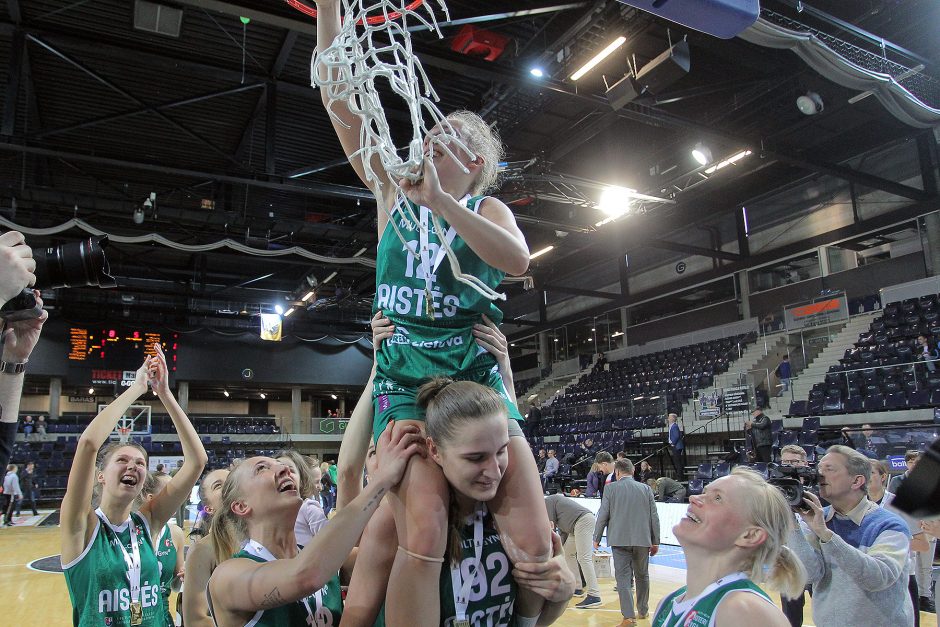 Moterų krepšinio lygoje triumfavo „Aisčių-LSMU“ komanda