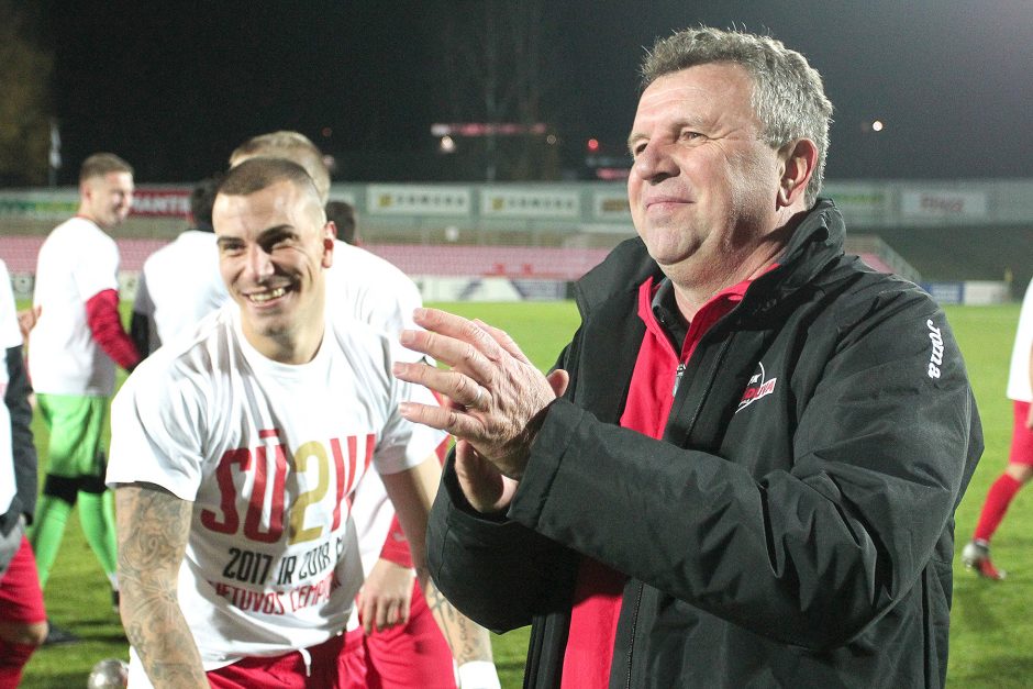 „Sūduvos“ futbolininkai sutriuškino „Atlantą“ ir apgynė Lietuvos čempionų titulą