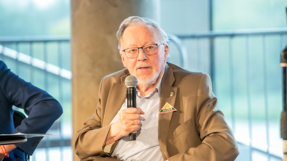 „Laisvės pikniko“ dalyviai prof. V. Landsbergį pasitiko aplodismentais