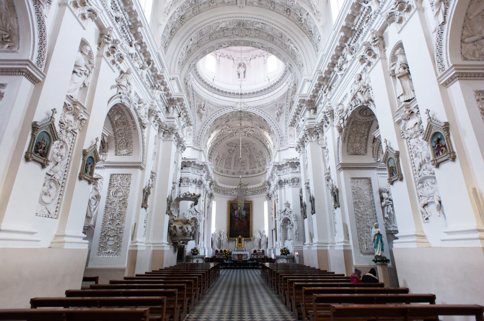 Sumos vis auga: katalikų bažnyčiai skirta daugiau nei 1,2 mln. eurų