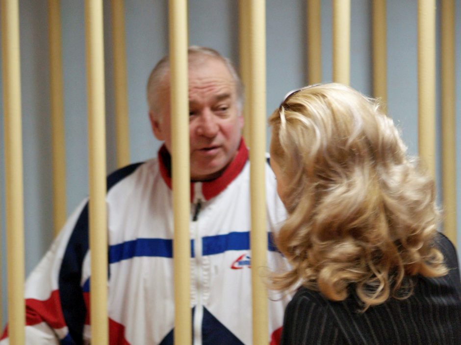 Londonas ir Maskva ginčijasi dėl buvusio rusų šnipo įtariamo apnuodijimo