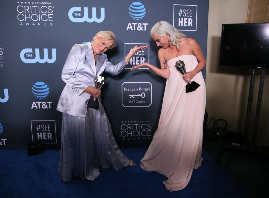 Kritikų pasirinkimo apdovanojimuose geriausia aktorė – ir G. Close, ir Lady Gaga