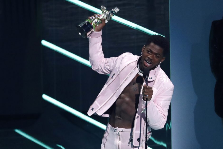 Žvaigždėmis žibėjusioje MTV VMA ceremonijoje triumfavo Lil Nas X, J. Bieberis