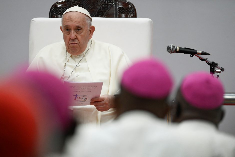 Popiežius vyksta į Pietų Sudaną raginti siekti taikos