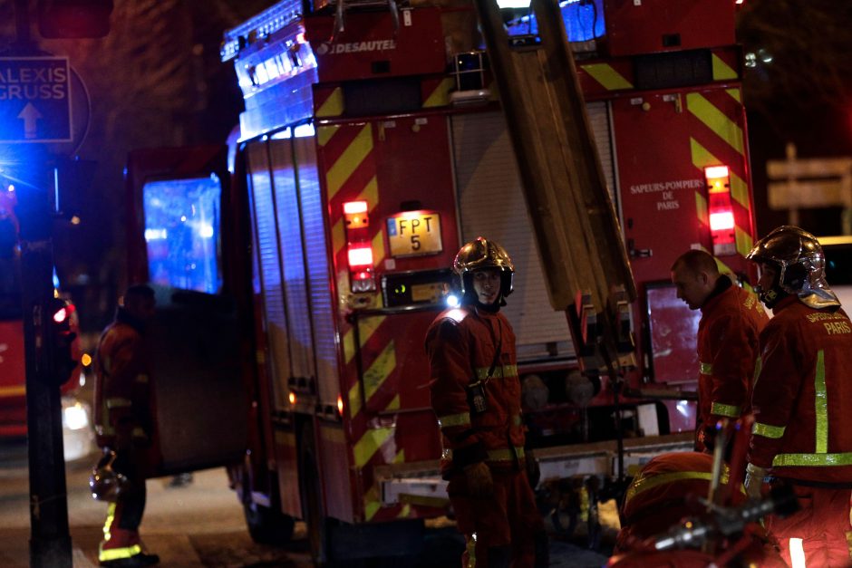 Gaisro Paryžiuje aukų skaičius išaugo iki 10 žmonių