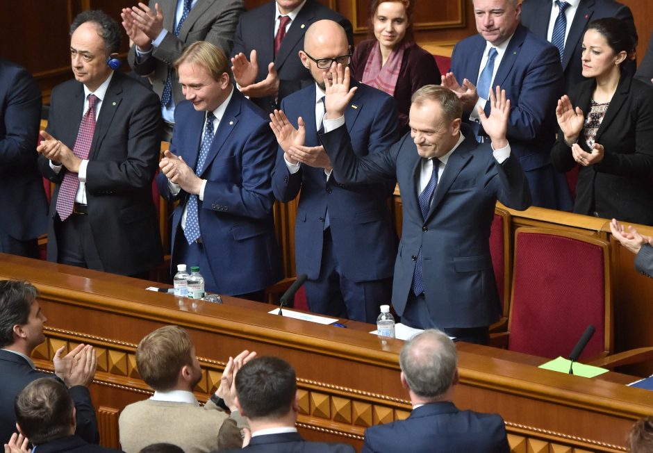 ES pripažino Ukrainos pažangą dėl reformų ir pakartojo reikalavimus Rusijai