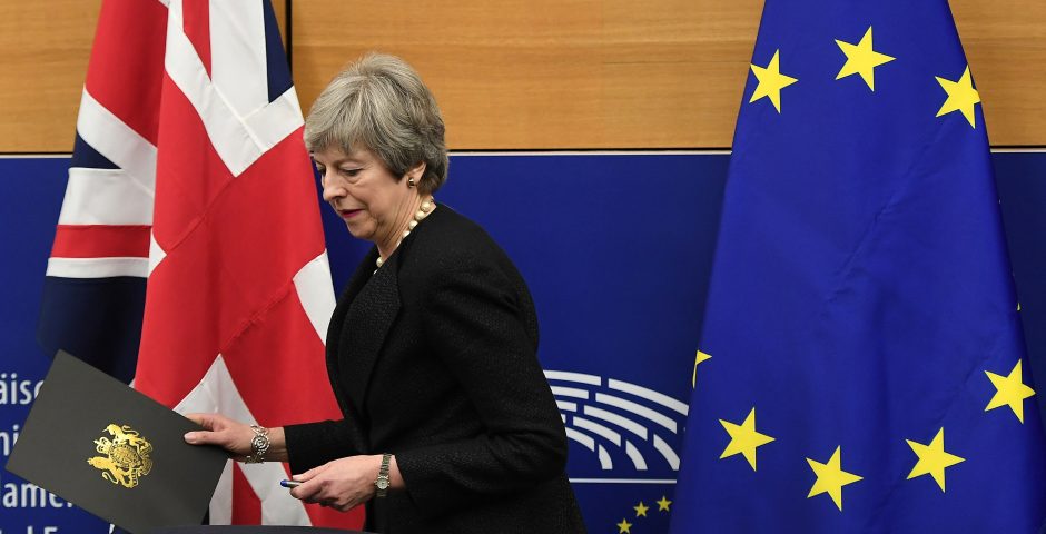 Th. May: nepriėmus susitarimo, „Brexit“ gali neįvykti