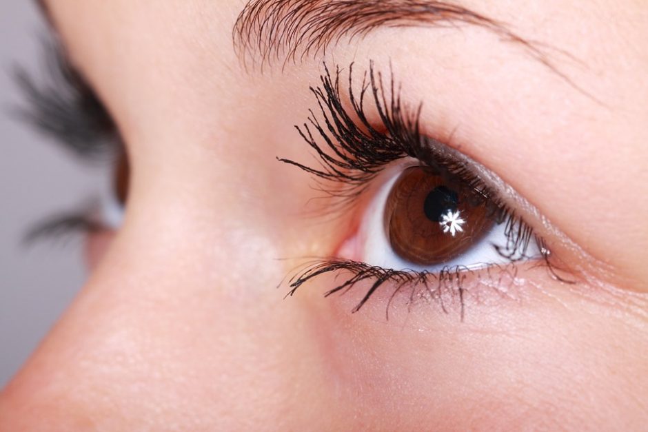 Vienas dažniausių nusiskundimų vasarą – sausų akių sindromas