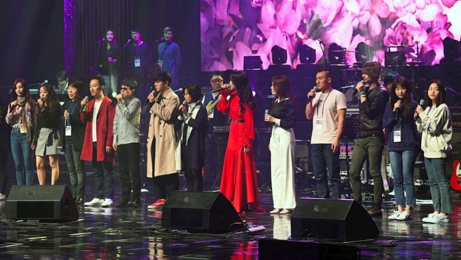 Šiaurės Korėjos lyderis dalyvavo Pietų Korėjos atlikėjų koncerte