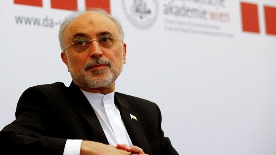 Iranas oficialiai informavo JT, kad didins urano sodrinimo pajėgumus