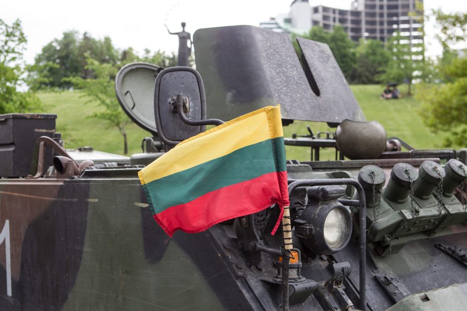 Siekdama NATO standarto, Lietuva turbūt dar šiemet didins gynybos biudžetą