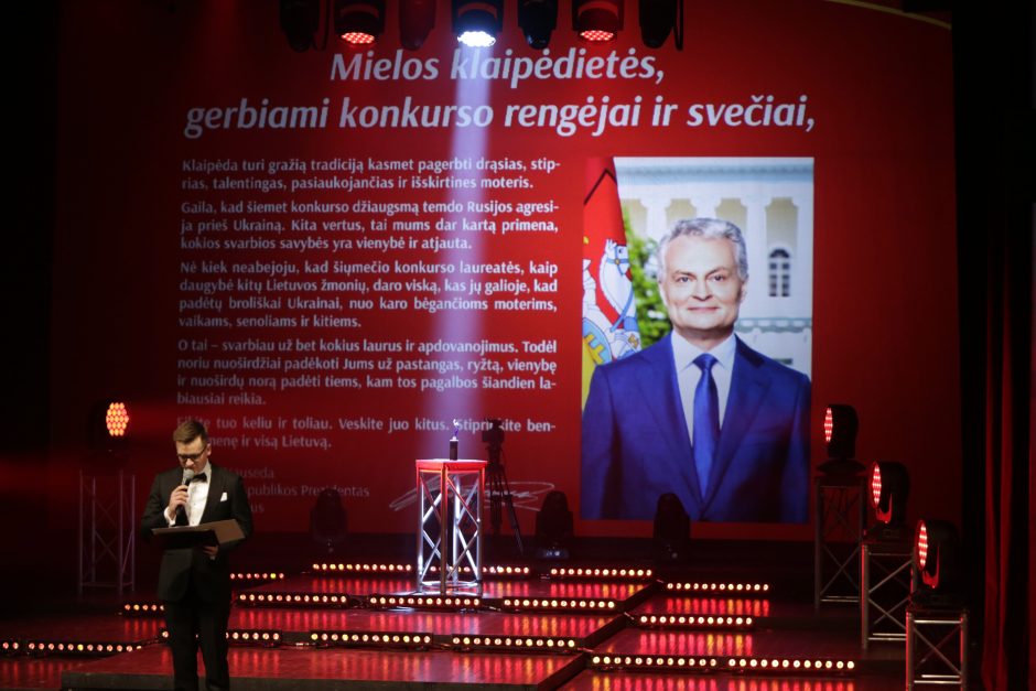 „Metų klaipėdietės“ konkurso finalo iškilmėse – pavasario gėlės ir solidarumas