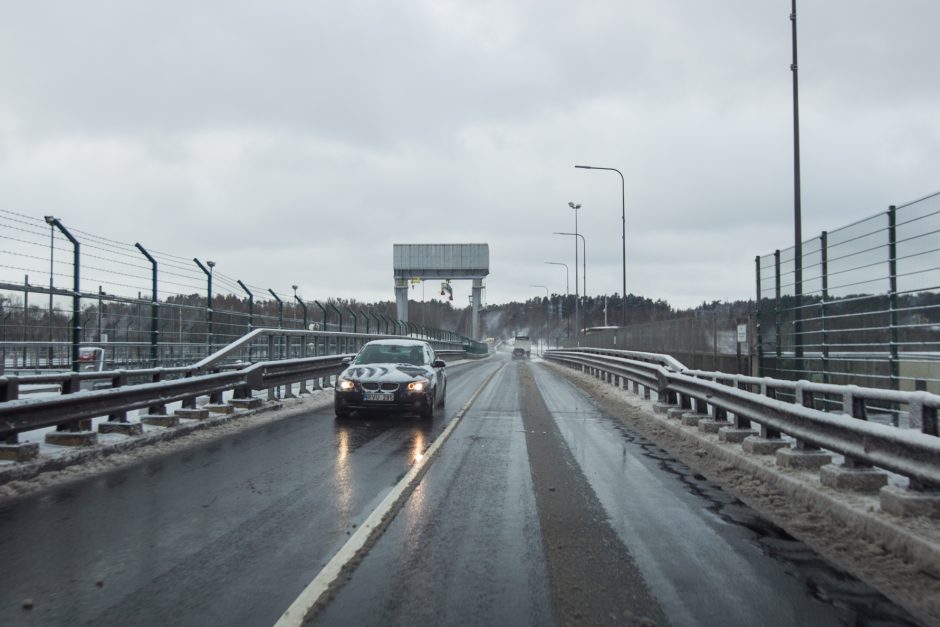 Nepatogumai dėl snygio Kaune: gali vėluoti viešasis transportas