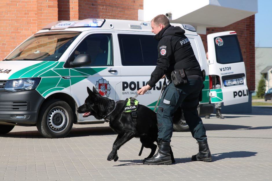 Moksleiviai domėjosi policininkų kasdienybe