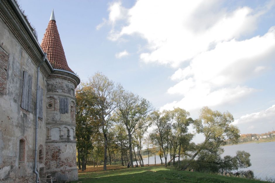 Ruošiamasi atgaivinti Siesikų dvarą