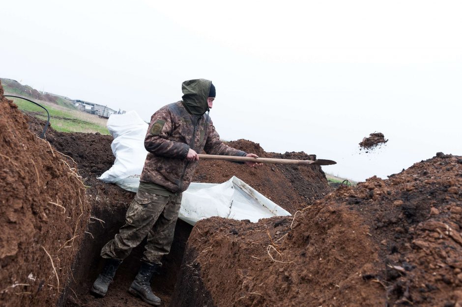 ES reiškia susirūpinimą dėl blogėjančios padėties Rytų Ukrainoje