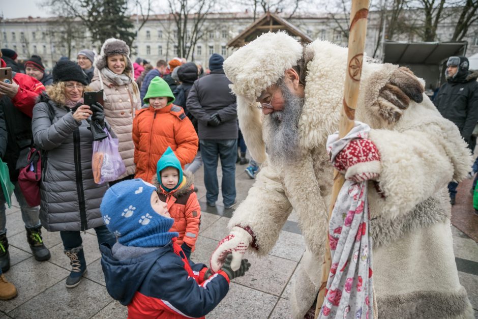 Sostinėje susirinko šeši Kalėdų Seneliai