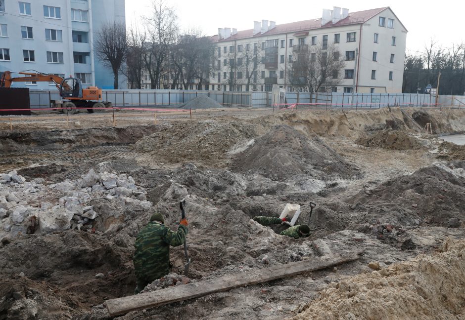 Baltarusijoje rasta Antrojo pasaulinio karo laikų kapavietė su šimtų žmonių palaikais